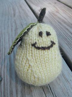 Poire,-fraise-et-cocotte-en-tricot-photo-06.jpg